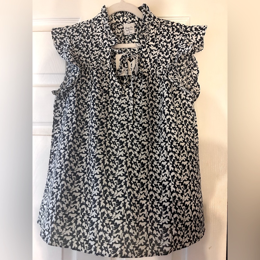 ✨NWT✨ Cozy Co. by Cozy Casual White & Navy Blouse Small☺️